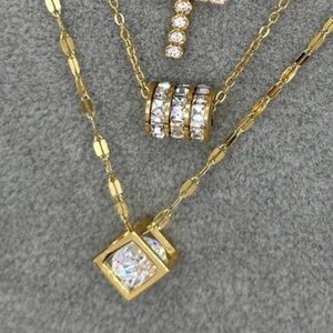 18k Gold Plated Cubic Zirconia Square Floating Diamond Pendant Necklace